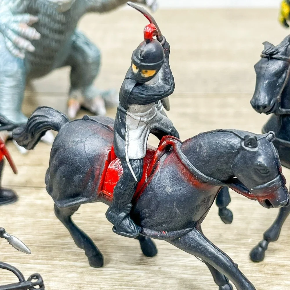 Vintage Plastic Medieval Knights and Dragons Toy Figures Lot Red Silver